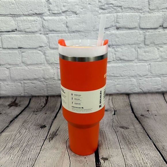 NWT Stanley Flowstate Quencher H2.O Tumbler 40 Oz Adventure Series NEW Tigerlily - Picture 4 of 6